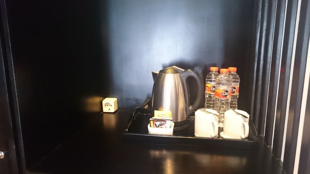 Prima Sr Hotel & Convention Yogyakarta Слеман Екстериор снимка